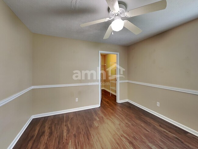 Building Photo - 453 Dakota Run