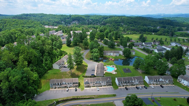 Floorplan - Cranberry Woods Townhomes