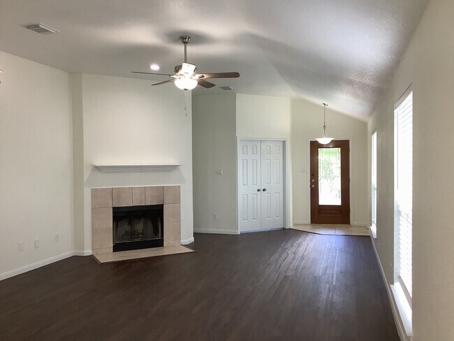 Building Photo - 3709 Breckenridge Dr
