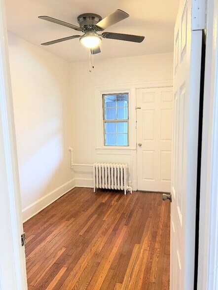 Building Photo - 501 Peabody St NW