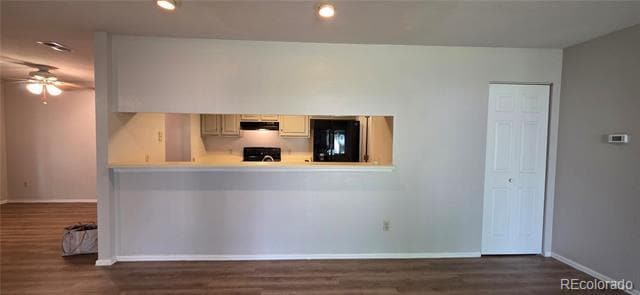 Building Photo - 12024 W Cross Dr