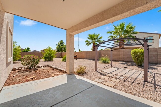 Building Photo - 21338 N Cecil Ct