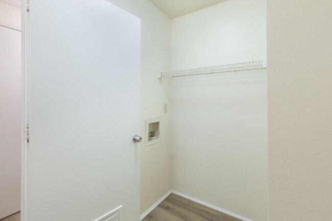 Building Photo - 3109 Destin Cir