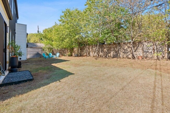Building Photo - 4710 Mt Vernon Dr