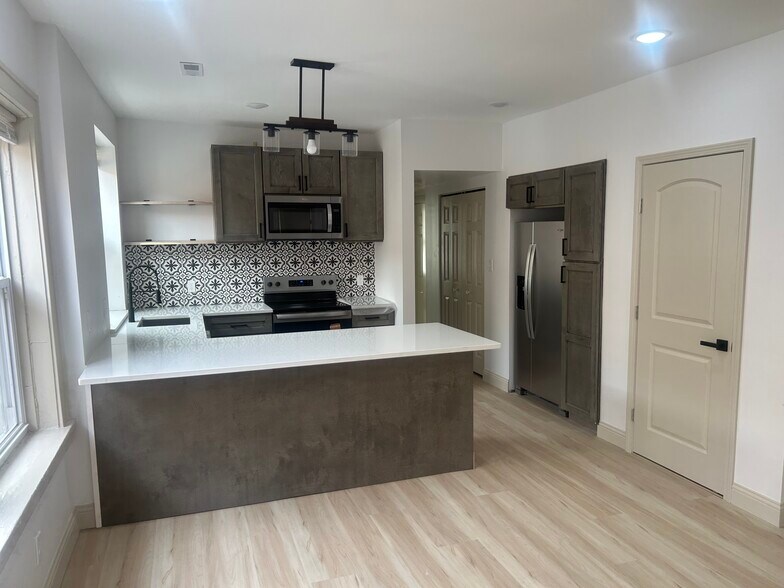 Building Photo - 7232 Wise Ave