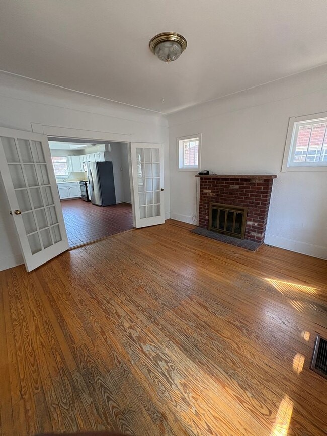 Building Photo - Charming 3BR Home Just Blocks from Washington Park with Garage & Storage