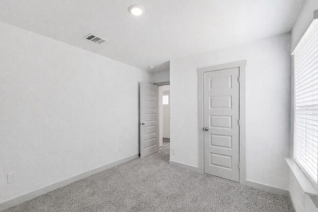 Building Photo - 13513 Bonita Is Wy