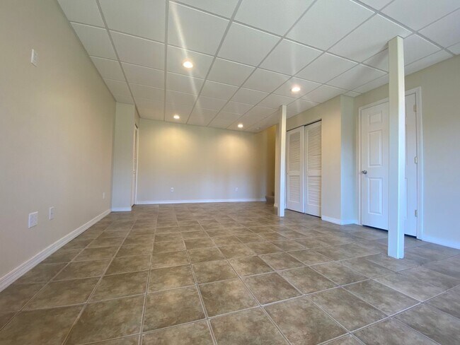 Building Photo - * River Views - Downtown Morgantown - 3 Be...