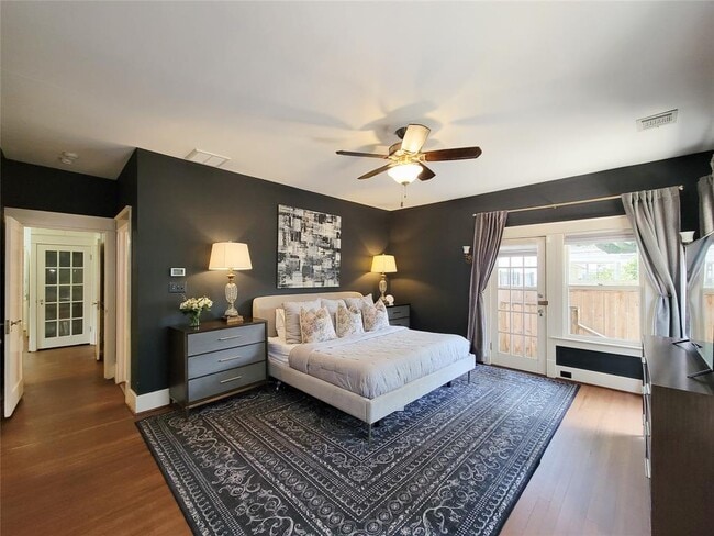 Building Photo - 3702 Audubon Pl