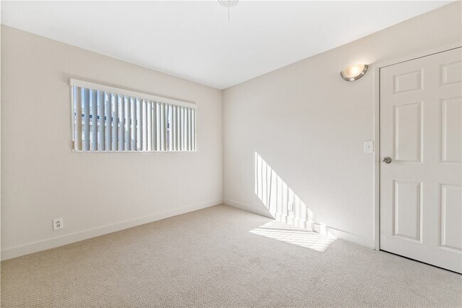 Building Photo - 6431 Brown Cir