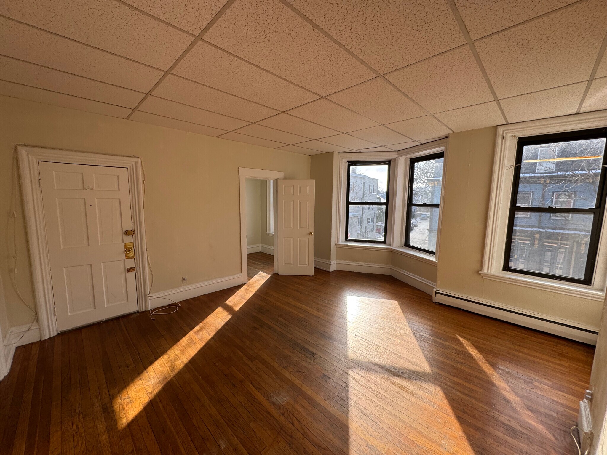 Building Photo - 2 Harvard St