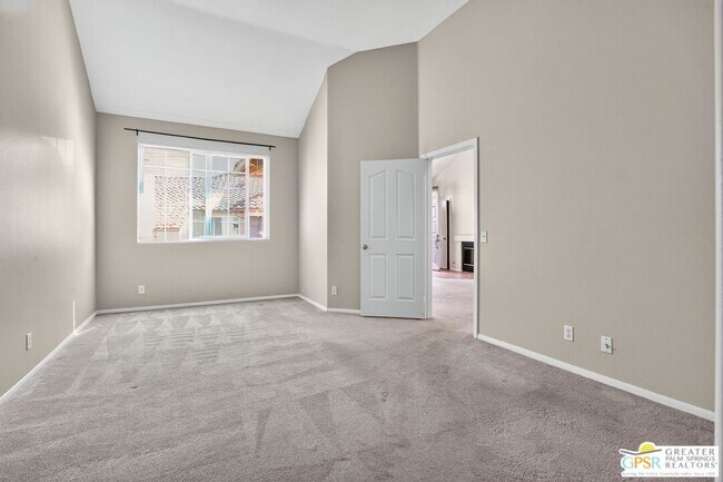 Building Photo - 13372 Savanna