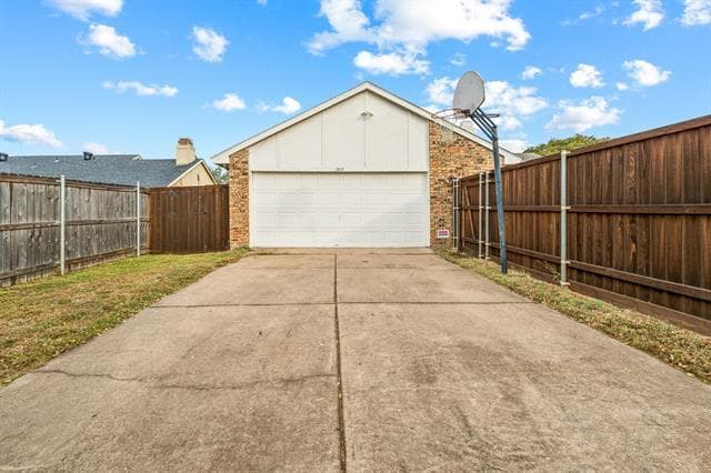 Building Photo - 1312 Springview Dr