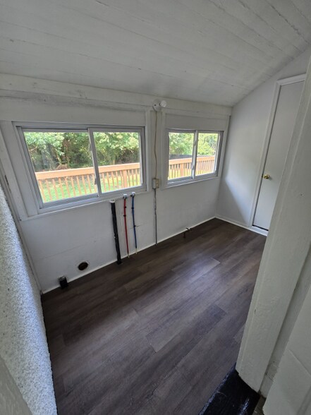 Building Photo - 2513 Haden Ave