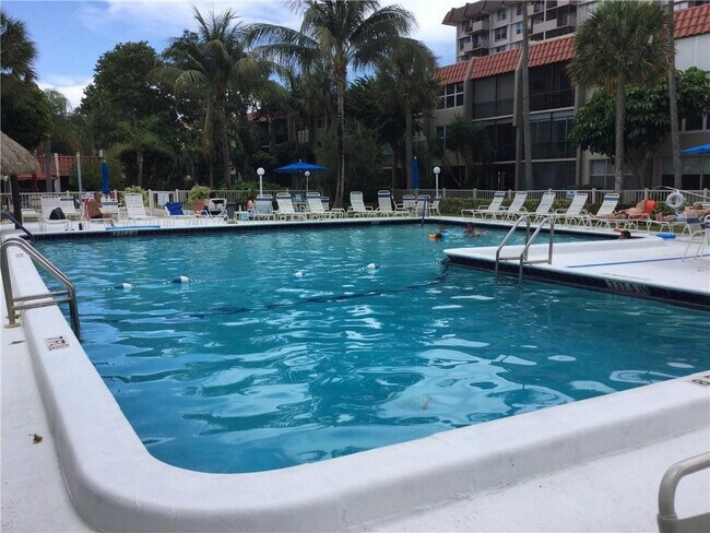 Building Photo - 777 S Federal Hwy