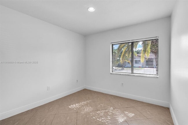 Building Photo - 15057 SW 32nd St