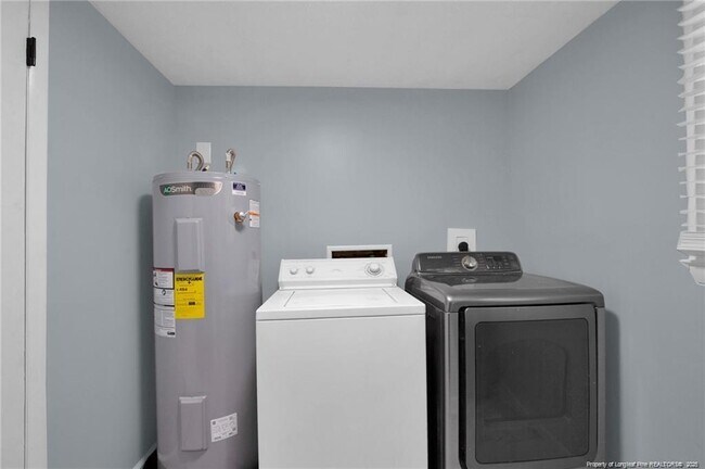 Building Photo - 1618 Hickoryridge Ct