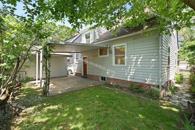 Building Photo - Charming Hosford-Abernethy Craftsman – 3 Bedroom Home w/ Fenced Yard - Pets Welcome!