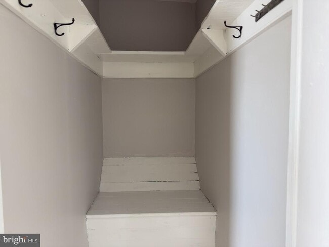 Building Photo - 14 3rd