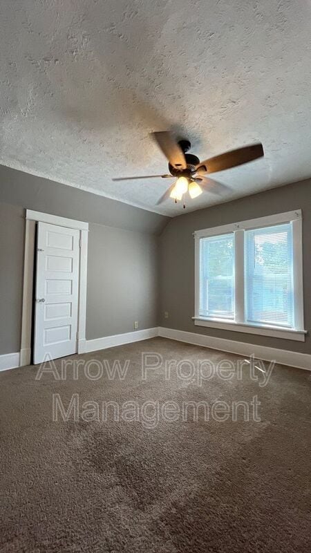 Building Photo - 2508 Dudley St