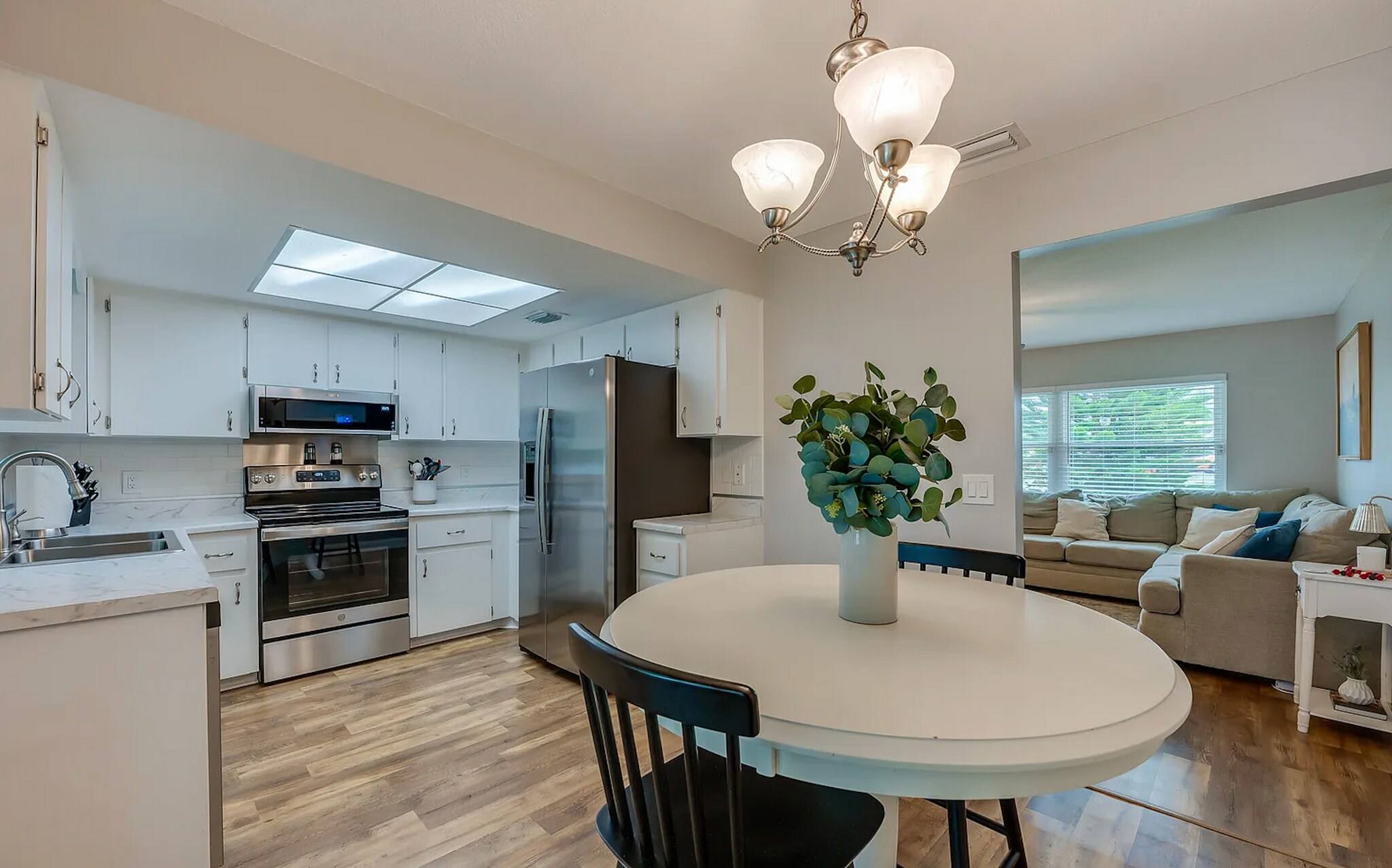 Building Photo - 1036 Tompkins Dr