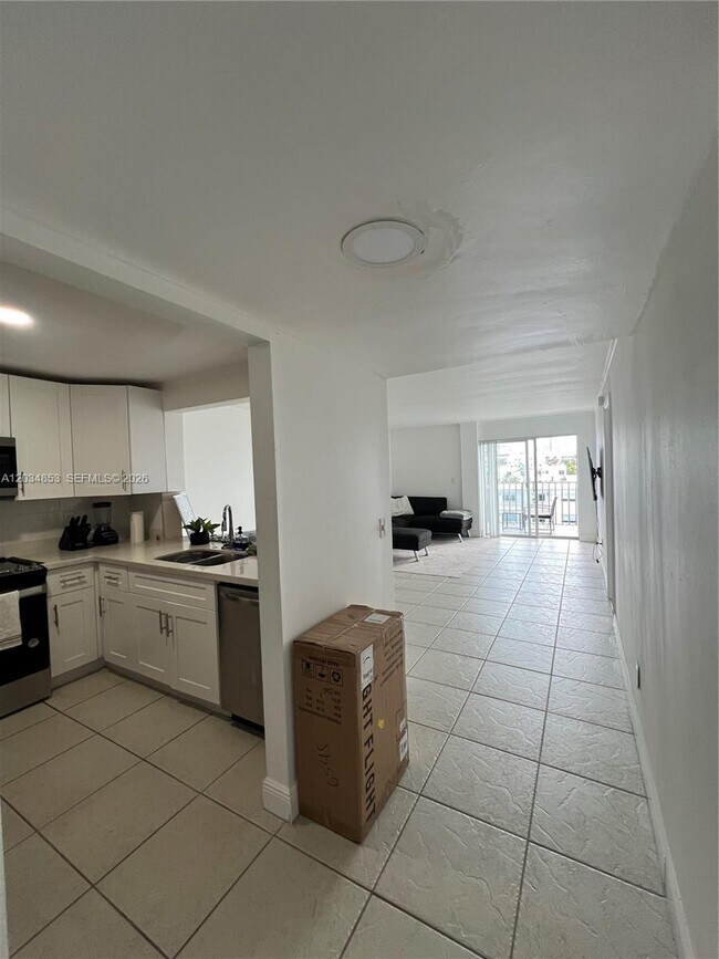 Building Photo - 6545 Indian Creek Dr