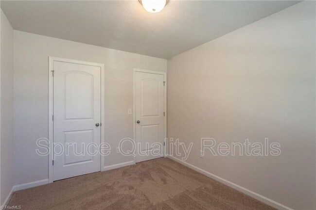 Building Photo - 2237 Balmore Ave