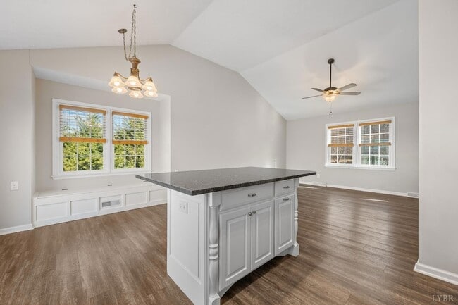 Building Photo - 117 Settlement Dr