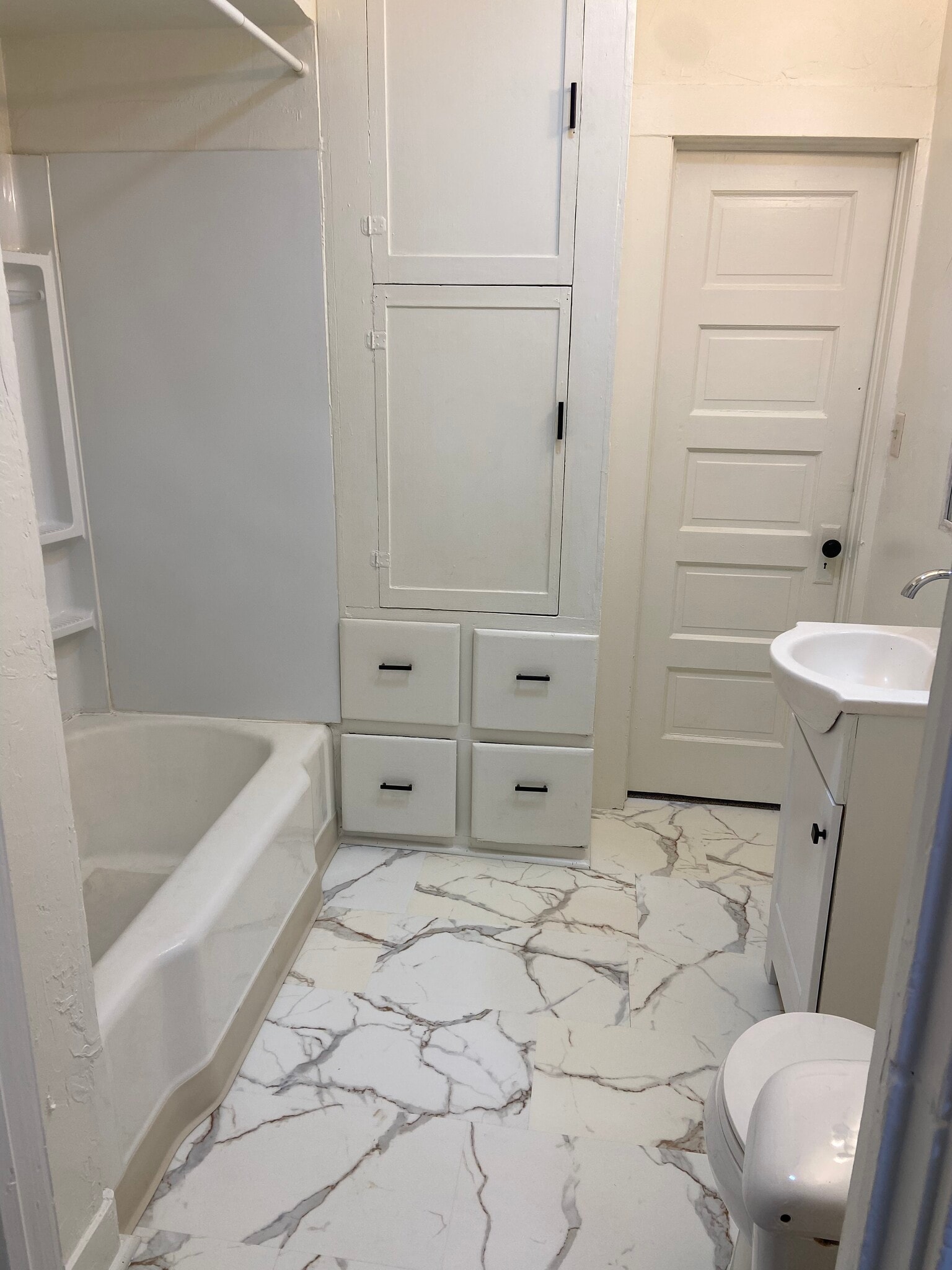 Building Photo - 112 S 9th St