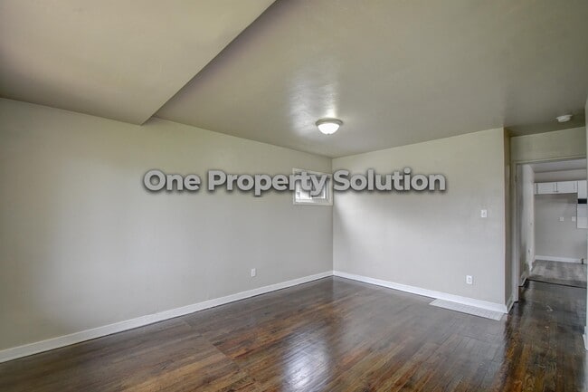Building Photo - 2034 Pennsylvania St