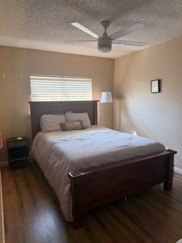 Building Photo - 604 Red Coat Ln