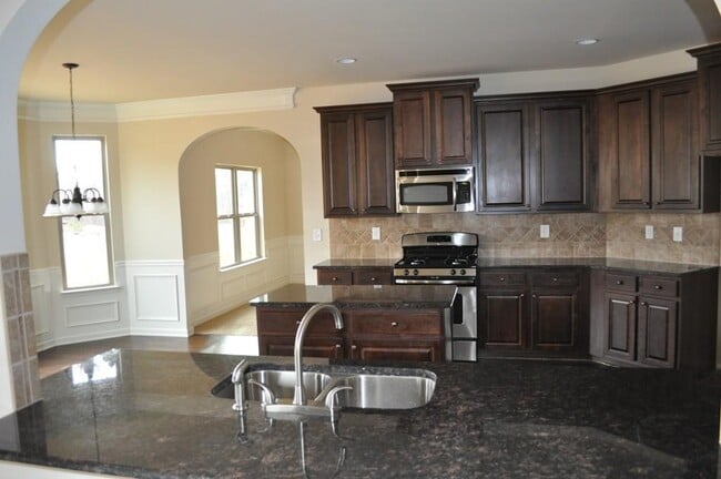 Building Photo - 1455 Forest Brook Trail