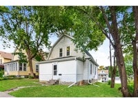 Building Photo - 250 N Irving Ave