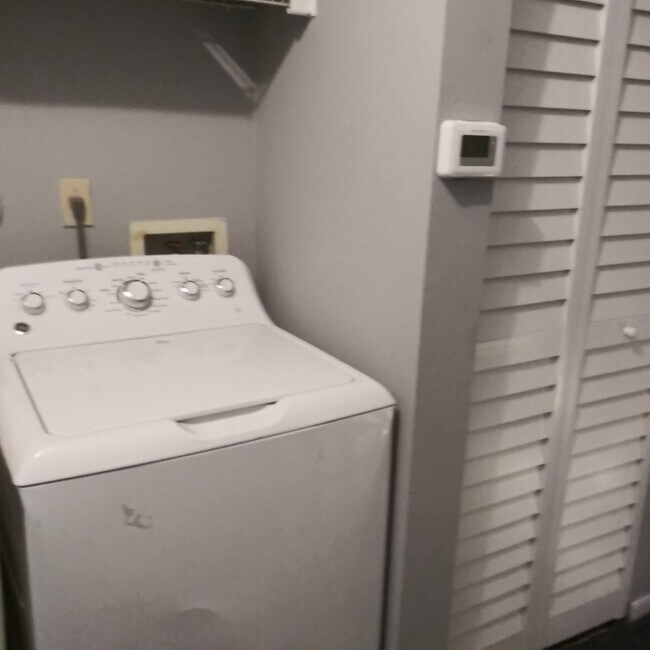 new washer & dryer 2023 - 2811 NE 15th St