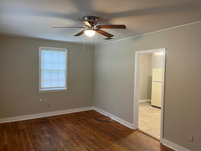 Building Photo - 36 N Easy St