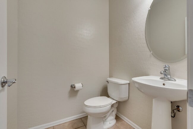 Building Photo - 4650 Ranch House Rd