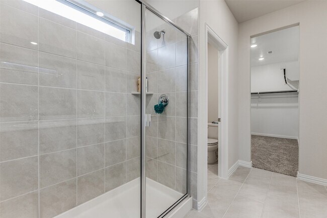 Building Photo - 5011 Bellhurst Dr