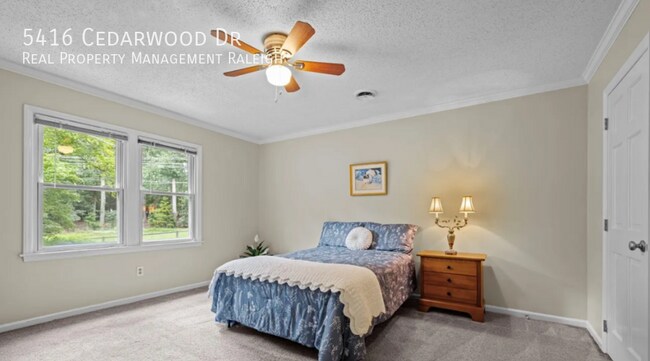 Building Photo - 5416 Cedarwood Dr