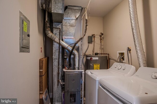 Building Photo - 167 Andover Pl