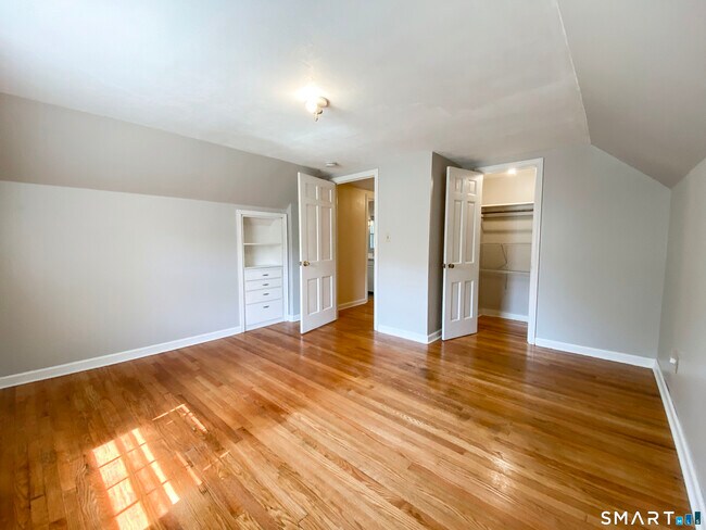 Building Photo - 48 Bagley Rd