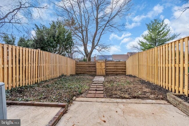 Building Photo - 26 Timber Rock Rd