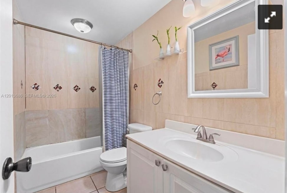 Building Photo - 6950 Miami Gardens Dr