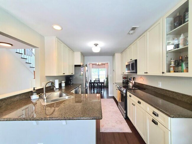 Building Photo - 2617 Alleghany Loop