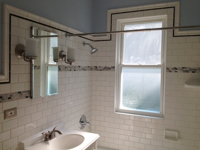 Bathroom - 1121 Washington St