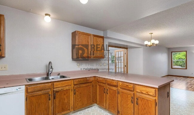 Building Photo - 773 Johnson Ave