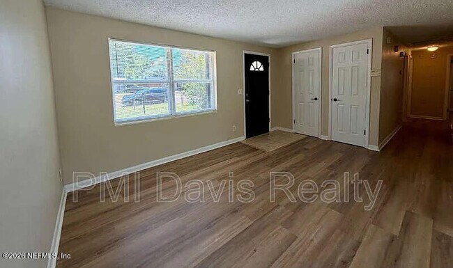 Building Photo - 10726 Merida Dr