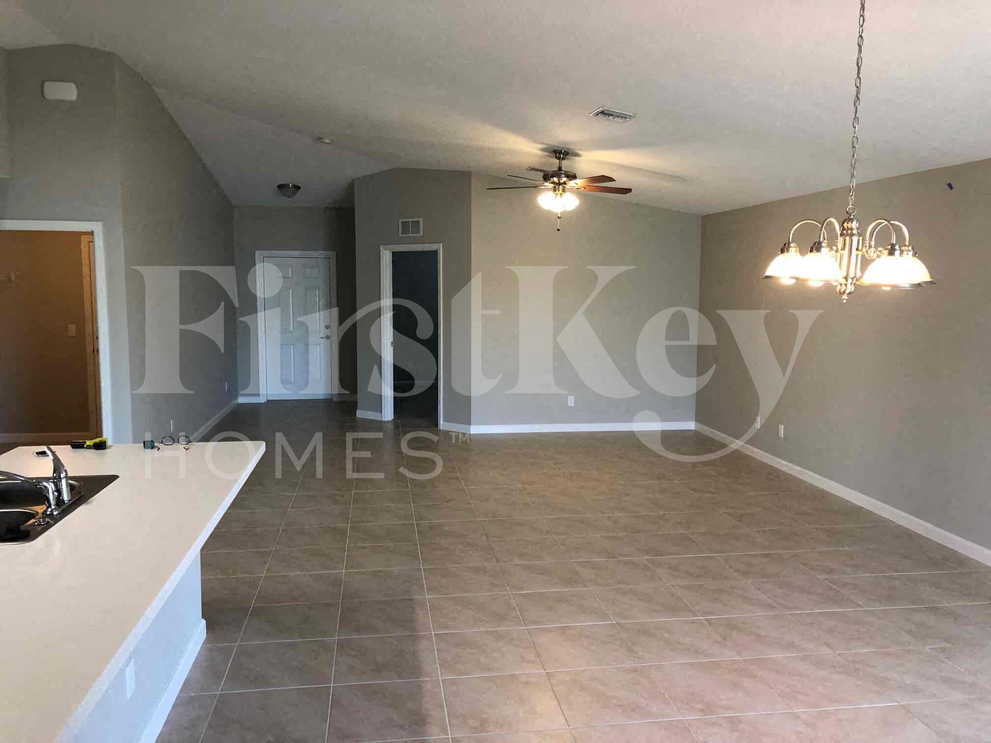 Building Photo - 1773 SW Cannon Ave