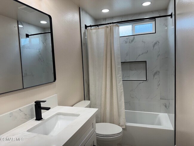 Building Photo - 12475 Sunnyglen Dr