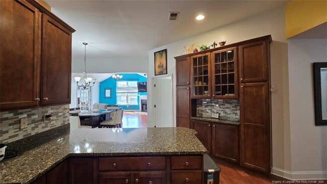 Building Photo - 127 Nandina Ct