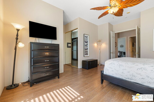 Building Photo - 40870 Avenida Rosario